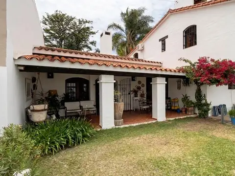 Calle Figueroa y Mendoza