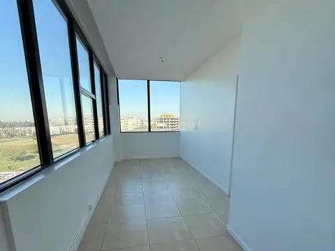 Avenida Del Puerto 200 , Piso 4