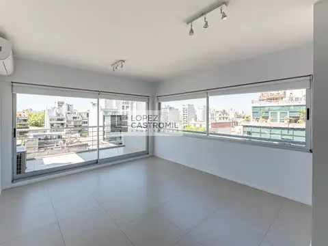IMPECABLE! Balcón aterrazado con vista abierta! Todo luz y sol! Full Amenities! Cochera fija! Vigilancia24hs! ÚNICO! OPORT!