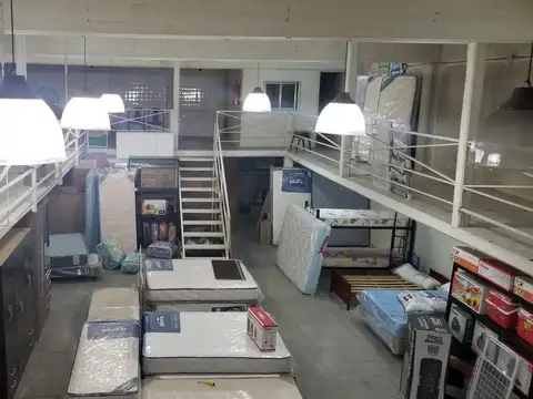 Venta de Local Comercial, Cruce Fcio, Varela, Av. Calchaqui