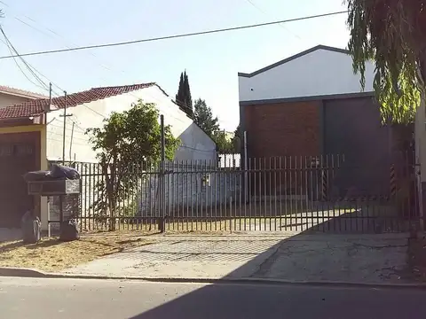 Galpon en Venta en Luis Guillón