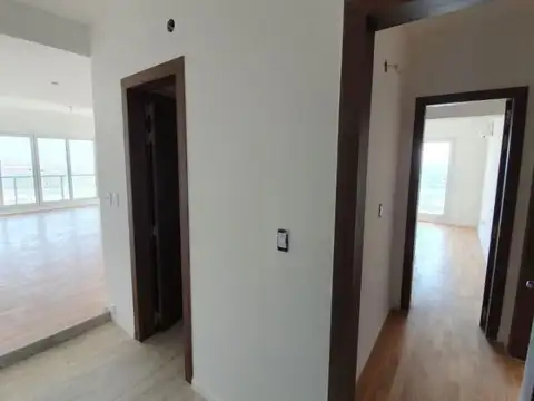 Departamento 4 ambientes con 3 baños