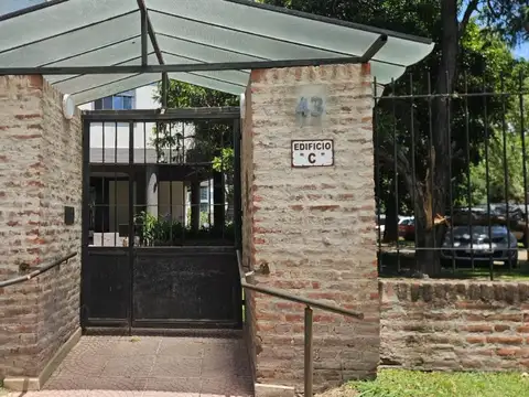 Coronel Cetz 100, Piso 2