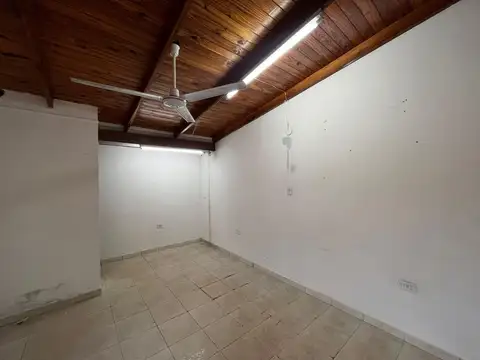 Local en Alquiler en Posadas, $ 140.000