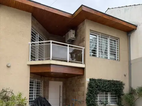 Casa en Alquiler de 3 dormitorios