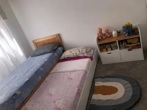 Casa 5 ambientes con 1 baño
