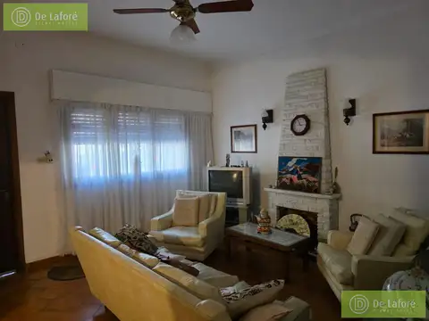 Depto Tipo Casa en Venta en Victoria Barrio Centro, USD 150.000