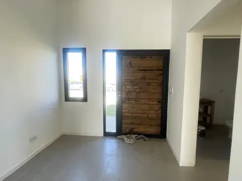 Casa 5 ambientes con 4 baños