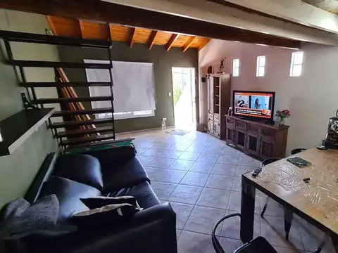 Depto Tipo Casa en Venta 5 años