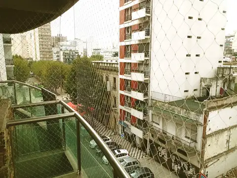 DEPARTAMENTO 2 AMBIENTES CON BALCÓN Y VISTA A LA CALLE. SAN MARTÍN 849 AVELLANEDA.