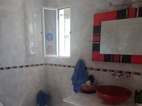 Vendo Excelente casa con Piscina en Mirador del Lago