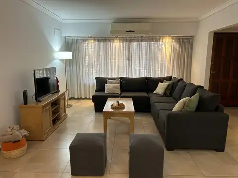 Casa en Venta en Villa Raffo, USD 289.000