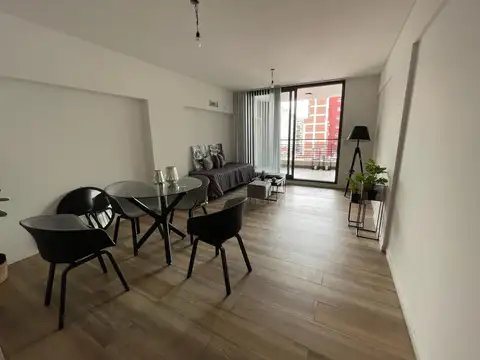 VENTA  MONOAMBIENTE  CON VESTIDOR A ESTRENAR FLORES