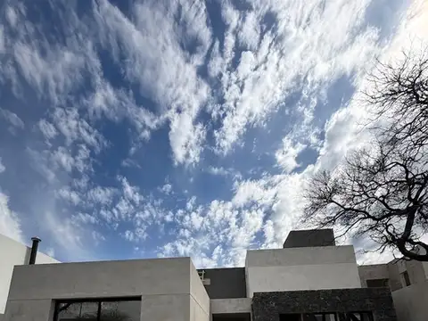 Casa en Siete Soles de diseño contemporáneo, amplitud y vida al aire libre