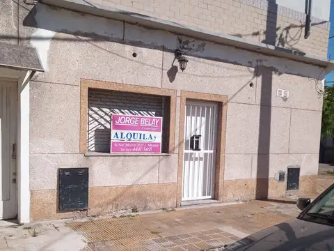 Departamento tipo casa en alquiler en San Justo