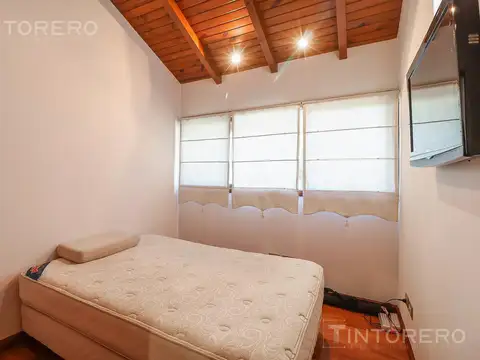 CASA VENTA 5AMB  PARQUE Y PILETA, DEPENDENCIA DE SERV LA DESEADA, EZEIZA
