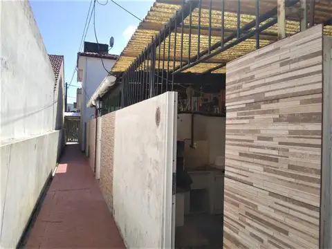 Avenida Vi 400, Piso PB