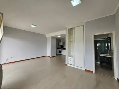 Departamento en Alquiler con 1 cochera