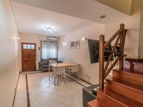 Depto Tipo Casa en Venta 25 años