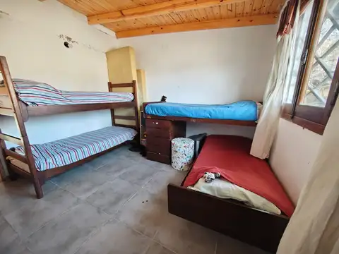 Casa 4 ambientes con 1 baño