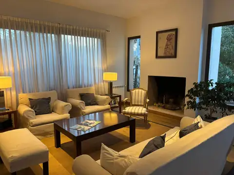 Casa en Venta en Lujan De Cuyo, USD 270.000