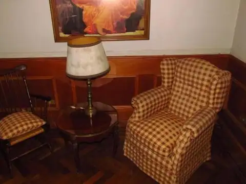 Casa 7 ambientes con 4 baños