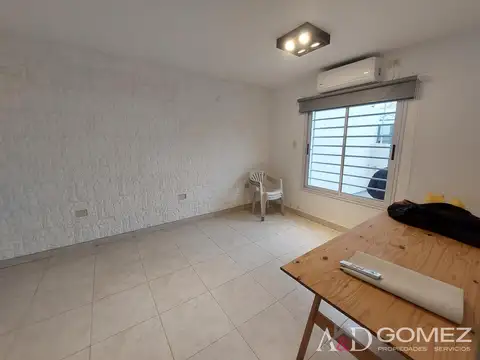 Depto Tipo Casa en Alquiler de 3 dormitorios
