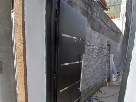 Depto Tipo Casa en Alquiler de 3 ambientes