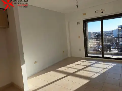 Departamento en Alquiler en Caseros, $ 450.000
