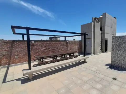 Ayacucho 2000, Piso 4