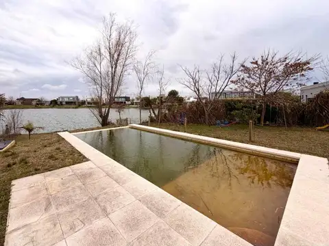 OPORTUNIDAD VENTA CASA A LA LAGUNA CANTON NORTE
