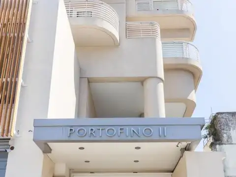 Av. Pte Peron 600, Piso 6