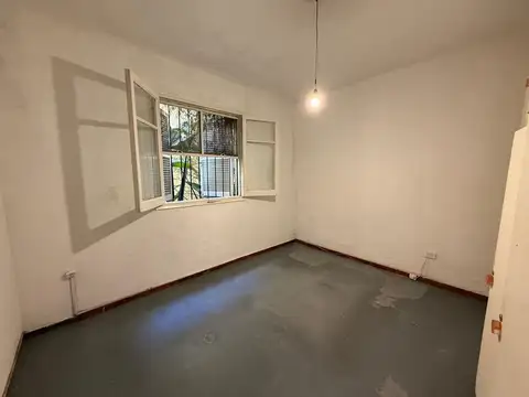 DEPTO PASILLO VENTA PLANTA BAJA 2 DORMI PATIO
