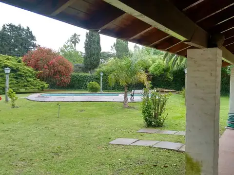 Los Robles 700