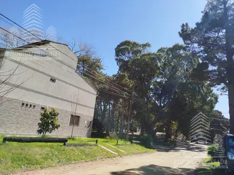 Depto Tipo Casa 4 ambientes con 2 baños