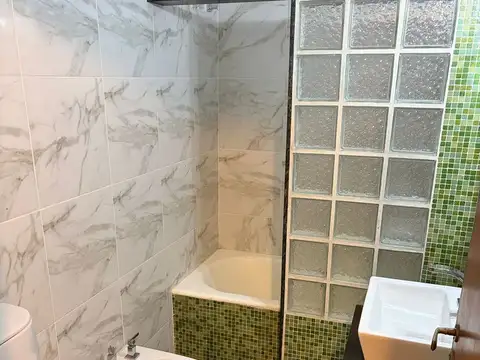 Depto Tipo Casa 2 ambientes con 1 baño