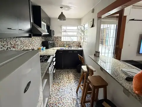 Avenida Lisandro de la Torre 800