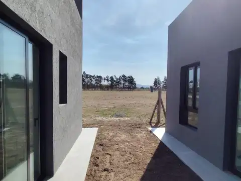 CASA 3 DORM EN ALQUILER ACQUAVISTA