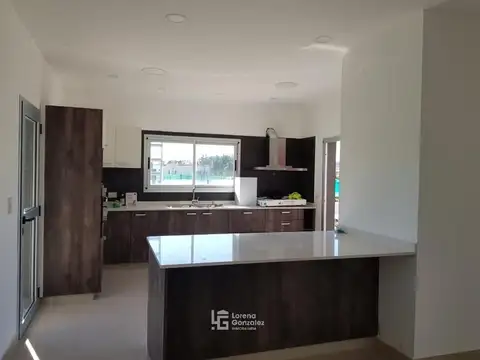 CASA EN VENTA EN HARAS SANTA MARIA