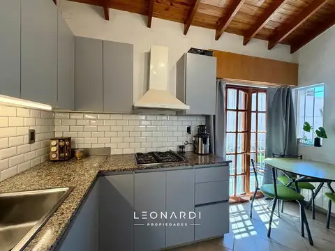 Casa en Venta con 1 cochera