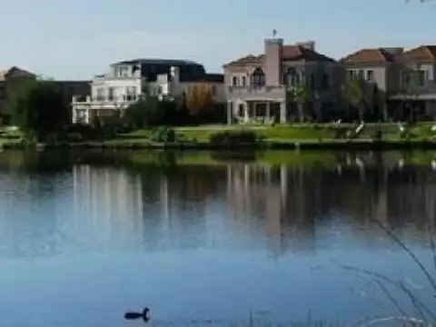 BARRIO CERRADO SANTA BÁRBARA