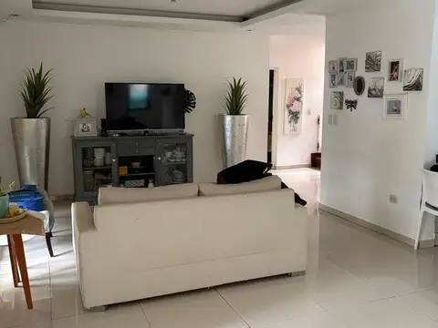 Casa en Venta en Yerba Buena, USD 250.000