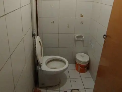 Local en Venta en Abasto, USD 180.000