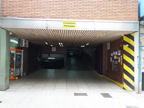 Cochera - Venta - Argentina, Capital Federal - Uruguay 647