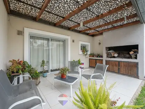 Depto Tipo Casa en Venta 7 años