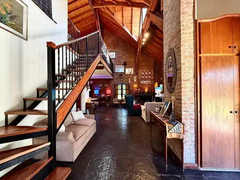 Casa en Venta en Barrio el Cazador, USD 349.000