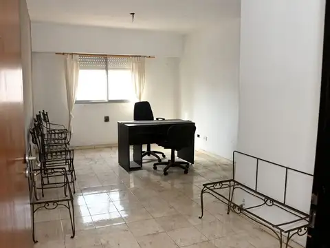 Local en Venta 43 años