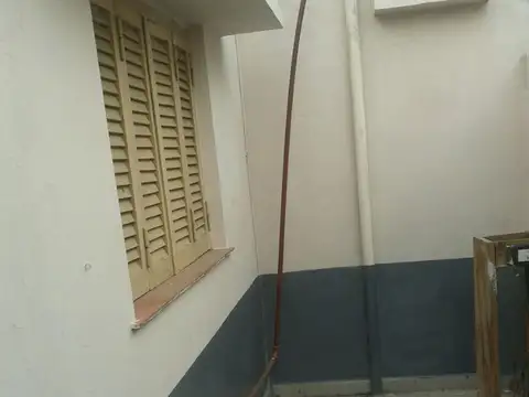 CASA 3 AMB - dividida en 2 deptos - VILLA CLUB