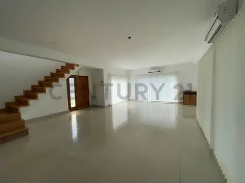 Casa en Venta en Country Santa Rita, USD 239.900