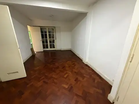 GENEROSO MONOAMBIENTE, MUY CÓMODO!